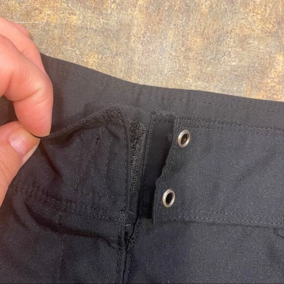 Champion Athletic Shorts Women's Size Large Black 100% Polyester - Picture 3 of 6